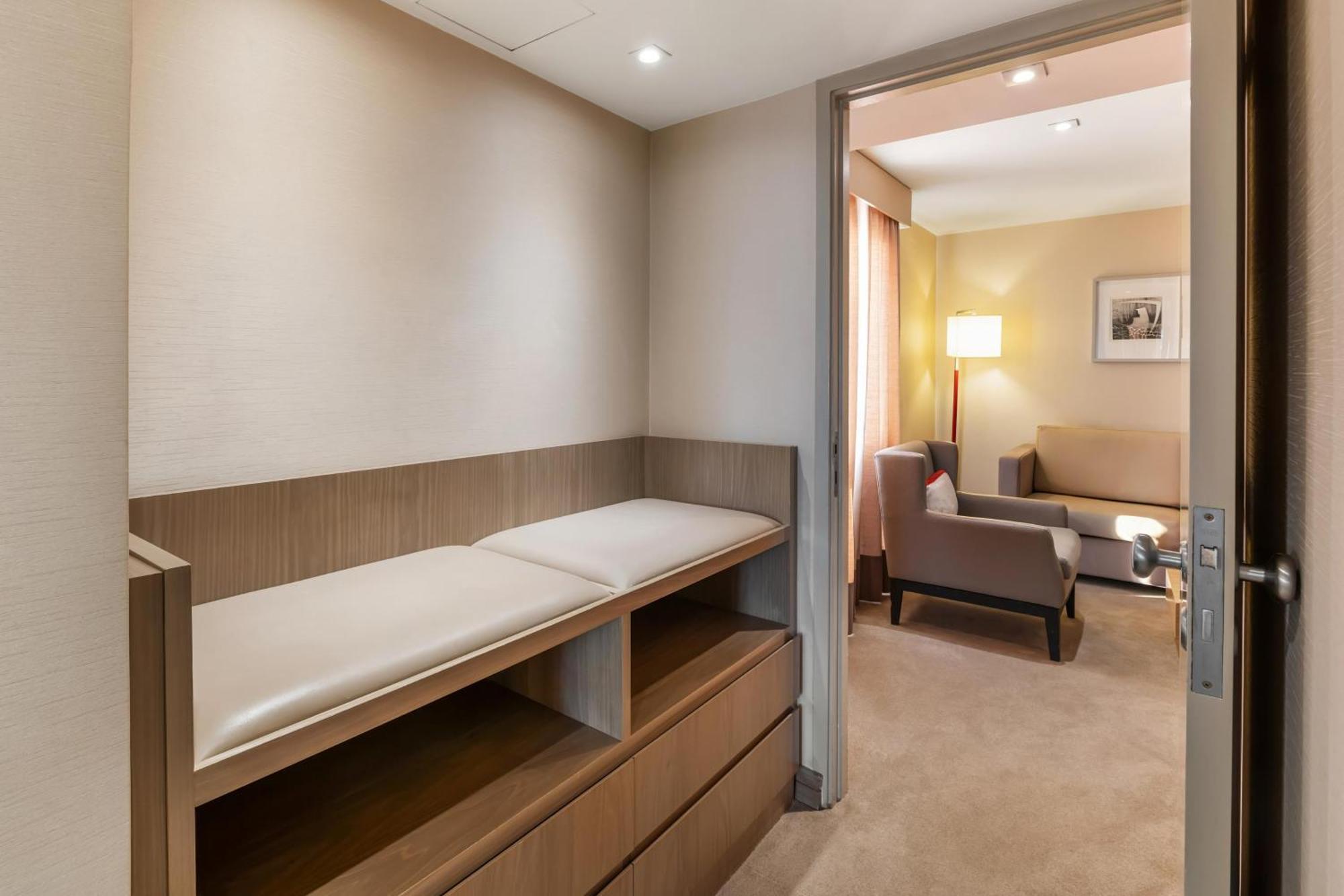 Intercontinental By Ihg 5*